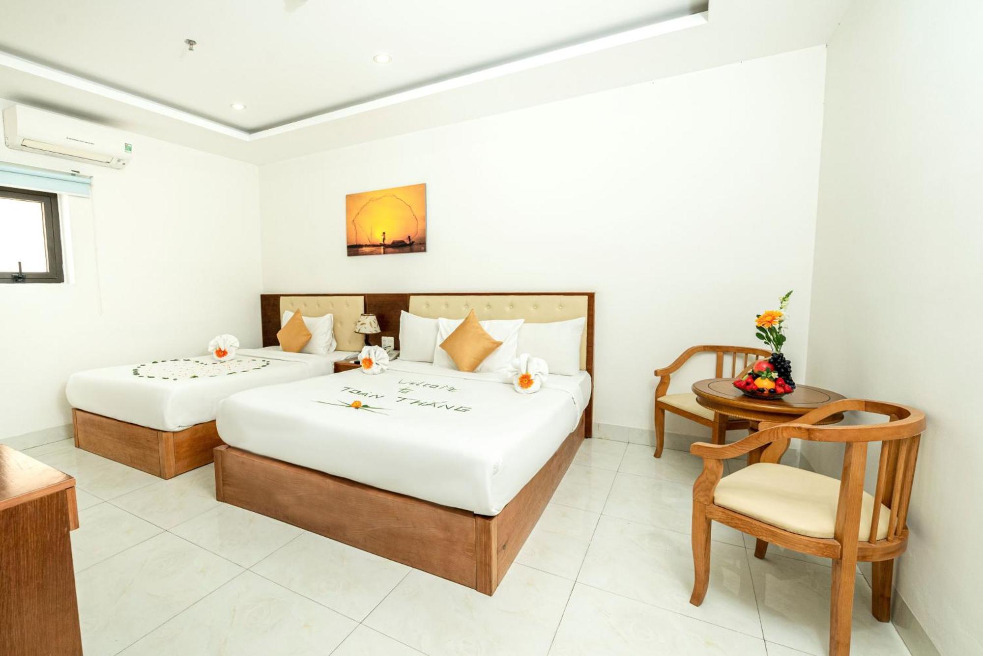 Toan Thang Beach Hotel Da Nang Exterior foto